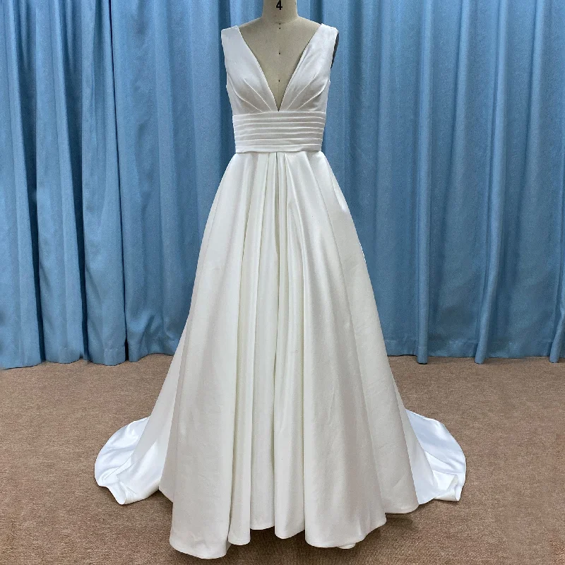 Plain Satin Deep Vneck Wedding Dress Bridal Gown with A-line Skirt